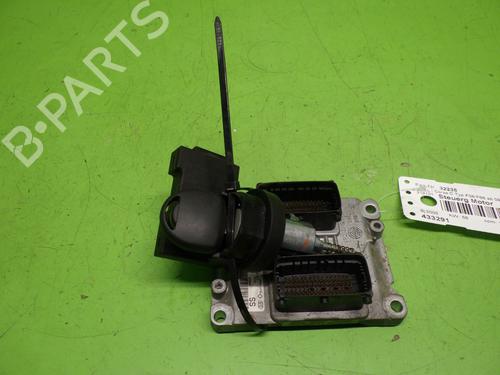 Unité de contrôle OPEL CORSA C (X01) 1.2 Twinport (F08, F68) (80 hp) 29017052