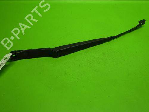 Used Front windshield wiper arm OPEL ASTRA J (P10) 2.0 CDTI (68) (160 hp) 14736471