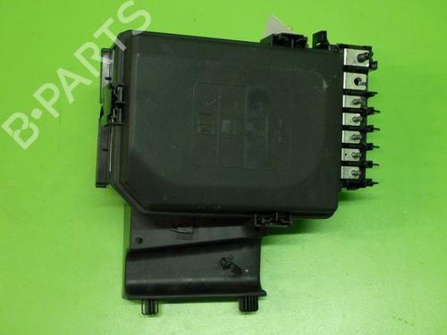Used Fuse box Fuse box 33041835 33041835