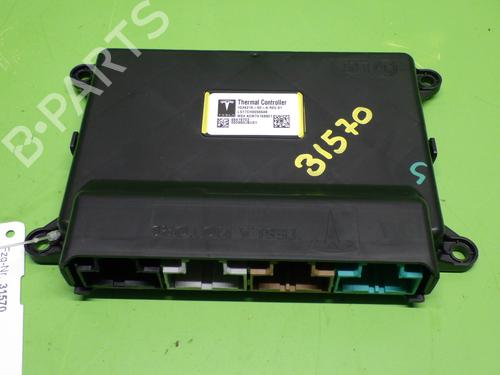 Used Control unit TESLA MODEL X (5YJX) 100D AWD (525 hp) 19530241
