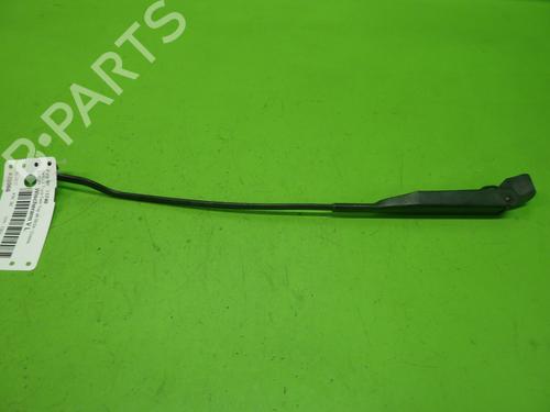 Used Front windshield wiper arm OPEL TIGRA TwinTop (X04) 1.4 (R97) (90 hp) 26380968