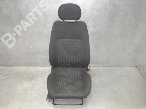 Right front seat OPEL AGILA (A) (H00) 1.3 CDTI (F68) (70 hp) 6366137