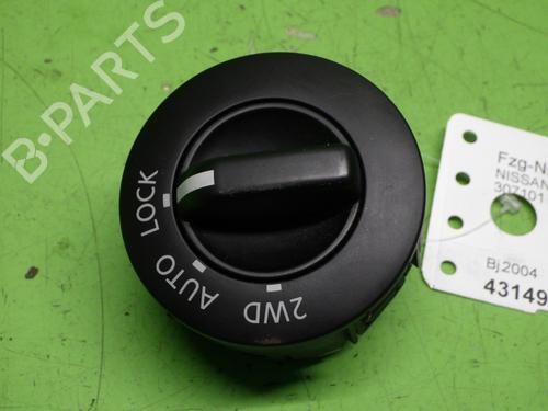 Used Switch NISSAN X-TRAIL I (T30) 2.5 4x4 (165 hp) 28364112