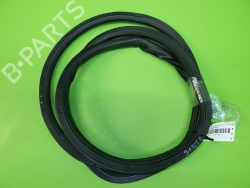 Used Rubber door seal OPEL INSIGNIA B Grand Sport (Z18) 2.0 4x4 (68) (260 hp) 15669046