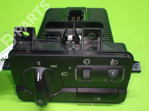 Used Headlight switch BMW 3 (E46) 318 i (143 hp) 10555393