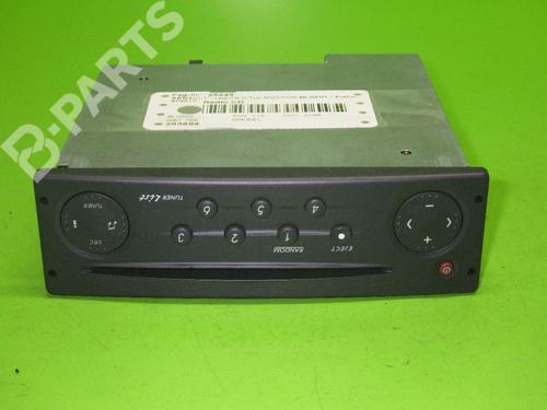 Bilradio RENAULT LAGUNA II Grandtour (KG0/1_) 2.2 dCi (KG0F) (150 hp) 6377125