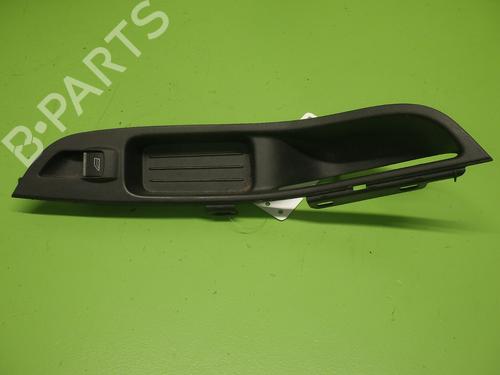 Used Right front window switch FORD FOCUS III Turnier 1.0 EcoBoost (100 hp) 33221264