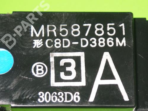 Right front window switch MITSUBISHI LANCER VII Estate (CS_W, CT_W) 2.0 (CS9W) | BP6383955I26 