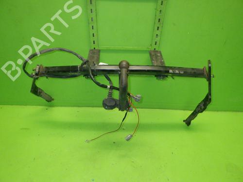 Gancio traino FORD FOCUS III Turnier 1.0 EcoBoost (100 hp) 32399185