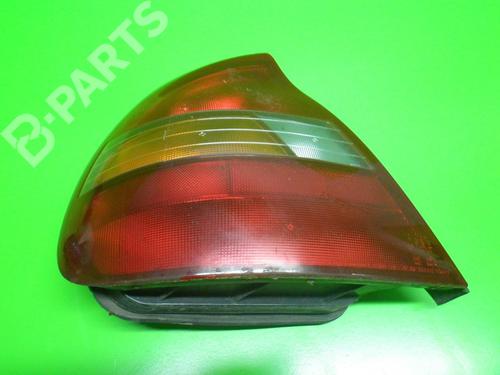 Venstre baglygte HYUNDAI SONATA III (Y-3) 2.0 i 16V (125 hp) 6649118