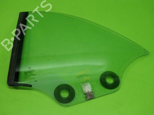 Vidro triangular frente esquerdo BMW 1 Convertible (E88) 120 d (177 hp) 18057754