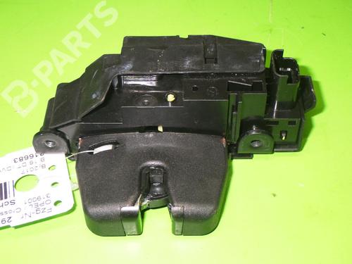 Used Tailgate lock OPEL CROSSLAND X / CROSSLAND (P17, P2QO) 1.6 Turbo D (75) (99 hp) 7803062