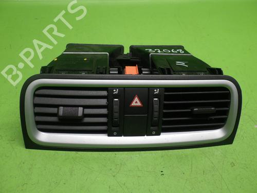 Used Air vent SKODA FABIA II Combi (545) 1.4 (86 hp) 28206690