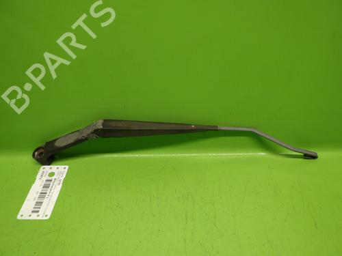Used Front windshield wiper arm SMART FORFOUR (454) 1.5 CDI (454.000) (68 hp) 28082610