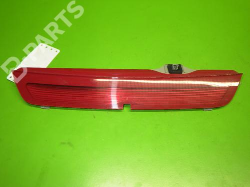 Terzo stop MERCEDES-BENZ B-CLASS Sports Tourer (W246, W242) B 180 (246.242) (122 hp) 8810468