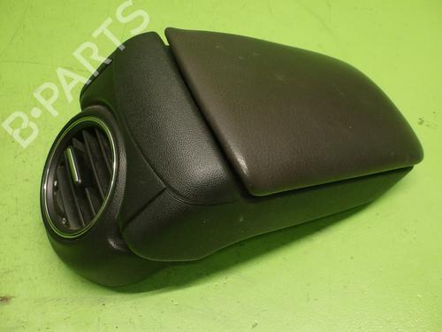 Used Armrest / Center console Armrest / Center console 37432023 37432023