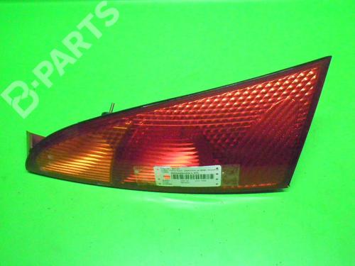 Used Left taillight FORD FOCUS I (DAW, DBW) 1.6 16V (100 hp) 6644212