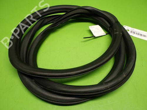 Used Rubber door seal OPEL CROSSLAND X / CROSSLAND (P17, P2QO) 1.2 (75) (82 hp) 20976714