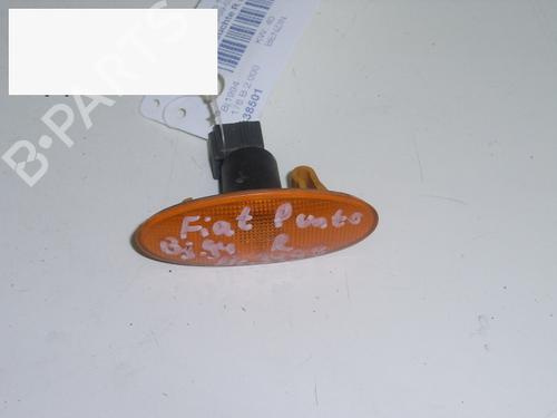 Used Right side indicator FIAT PUNTO (176_) 55 1.1 (54 hp) 14741188