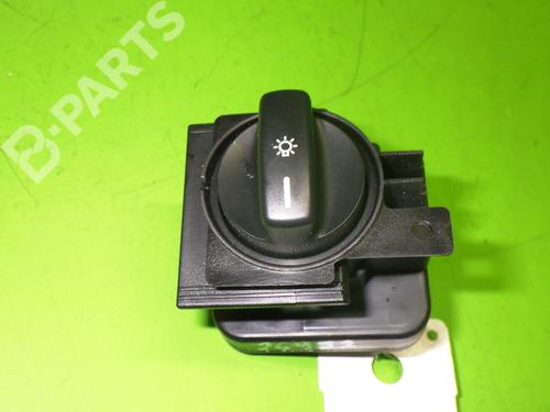 Used Headlight switch MERCEDES-BENZ A-CLASS (W169) A 170 (169.032, 169.332) (116 hp) 6377957