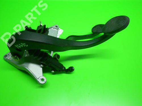Used Pedal MINI MINI (R50, R53) One (90 hp) 6366388
