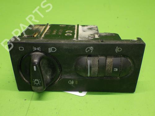 Forlygtekontakt Forlygtekontakt VW TRANSPORTER T4 Bus (70B, 70C, 7DB, 7DK, 70J, 70K, 7DC, 7DJ) 2.5 TDI (102 hp) 33712103 33712103