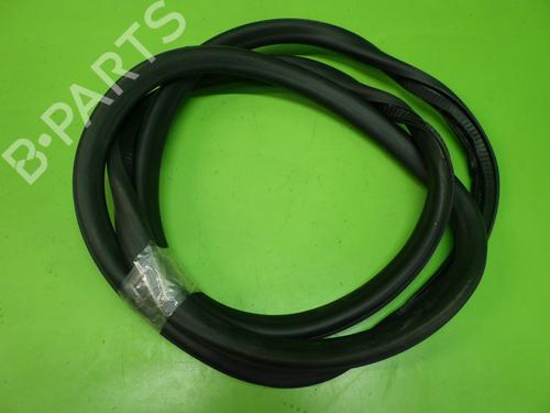 Used Rubber door seal OPEL INSIGNIA B Grand Sport (Z18) 2.0 4x4 (68) (260 hp) 25778609