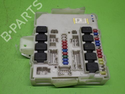 Used Fuse box NISSAN NAVARA NP300 (D40) 2.5 dCi 4WD (174 hp) 27601688