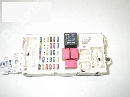 Used Fuse box FIAT STILO (192_) 1.8 16V (192AXC1A, 192BXC1A) (133 hp) 6352669