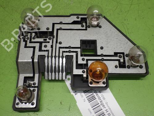 Used Lamp holder OPEL VECTRA B Hatchback (J96) 1.6 i 16V (F68) (101 hp) 30047049