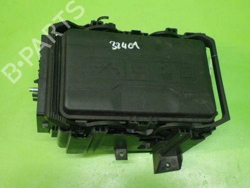Used Fuse box Fuse box OPEL INSIGNIA B Grand Sport (Z18) 2.0 (68) (200 hp) 33998574 33998574