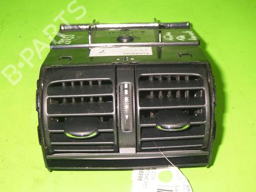 Used Air vent MERCEDES-BENZ C-CLASS (W203) C 220 CDI (203.008) (150 hp) 14727402