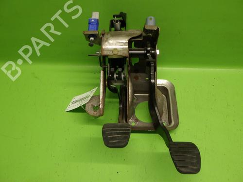 Used Pedal Pedal 37596431 37596431