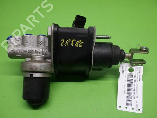 Used Brake master cylinder MERCEDES-BENZ E-CLASS (W211) E 220 CDI (211.006) (150 hp) 25706369