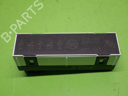 Schakelaar OPEL CROSSLAND X / CROSSLAND (P17, P2QO) 1.2 (75) (82 hp) 20845736