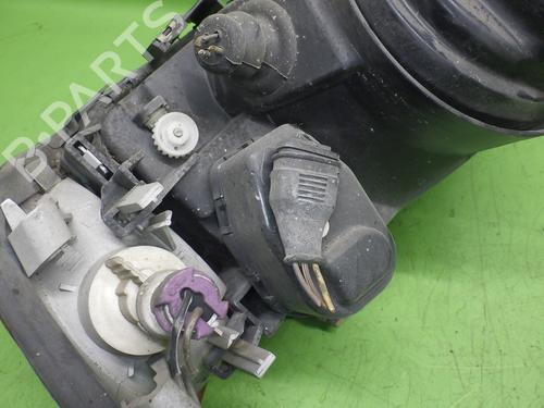 Right headlight AUDI 80 B3 Saloon (893, 894, 8A2) 2.0 E | BP29757842C29 