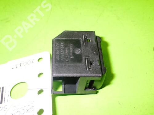 Left rear window switch SKODA OCTAVIA I Combi (1U5) 1.9 TDI | BP6381563I29 