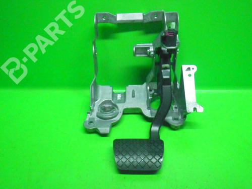 Used Break pedal AUDI A4 B8 Avant (8K5) 2.0 TFSI (180 hp) 6371185
