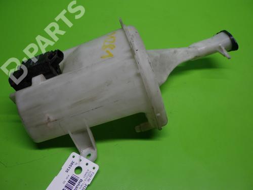 Used Windscreen washer tank TOYOTA YARIS (_P1_) 1.0 (SCP10_, SCP10R) (68 hp) 11107014