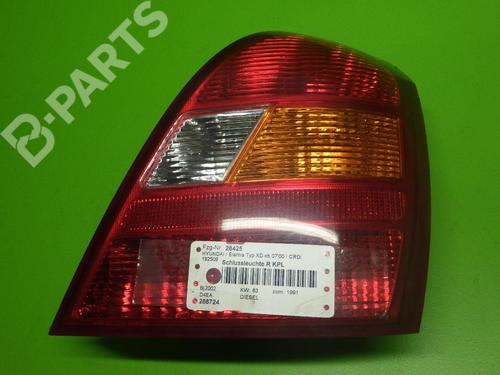 Used Right taillight HYUNDAI ELANTRA III Saloon (XD) 2.0 CRDi (113 hp) 6644334
