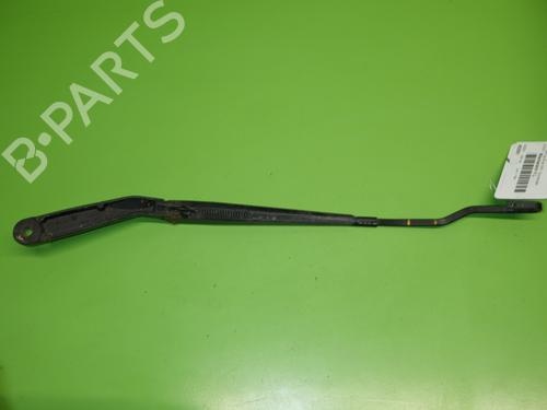 Used Front windshield wiper arm VW POLO (9N_, 9A_) 1.2 (54 hp) 16973353