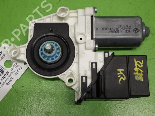 Rudehejsemotor bagstkærm højre Rudehejsemotor bagstkærm højre 37862476 37862476