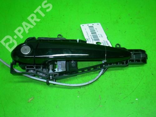 Used Front left exterior door handle BMW 1 (F20) 116 i (136 hp) 6371359