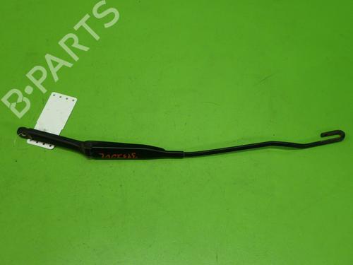 Used Front windshield wiper arm Front windshield wiper arm 37412253 37412253