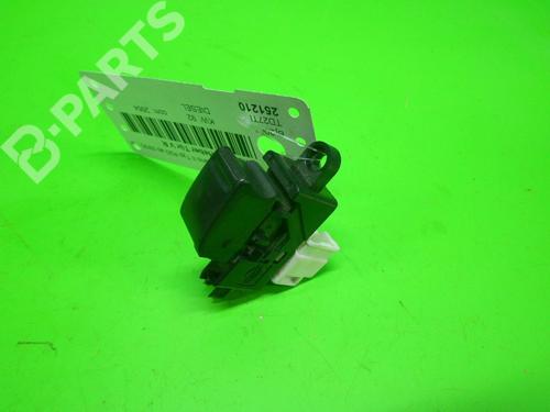 Used Right front window switch NISSAN TERRANO II (R20) 2.7 TDi 4WD (125 hp) 6368804