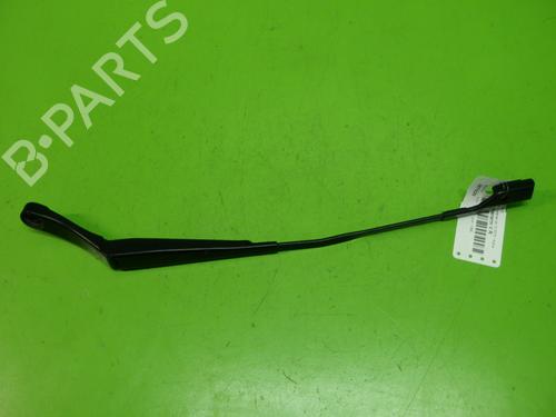 Used Front windshield wiper arm OPEL ASTRA K Sports Tourer (B16) 1.4 Turbo (35) (150 hp) 14742079