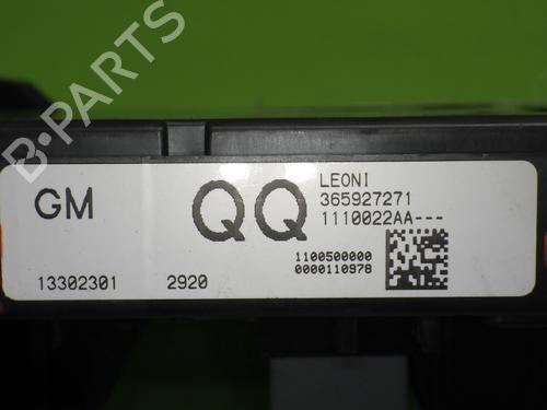 Fuse box OPEL ASTRA J (P10) 1.6 Turbo (68) | BP28526593E1 