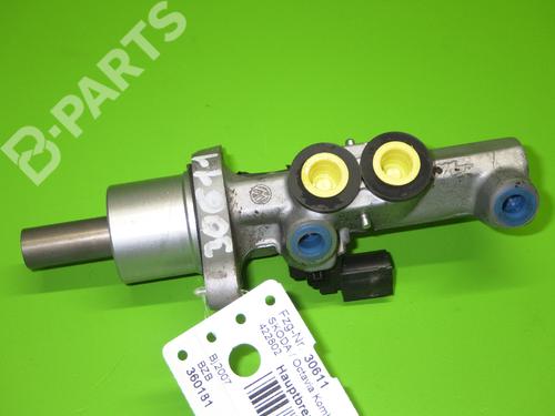 Used Brake master cylinder SKODA OCTAVIA II Combi (1Z5) 1.8 TSI (160 hp) 6713810