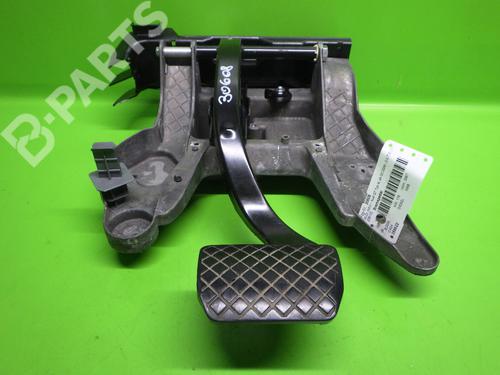 Used Break pedal AUDI Q7 (4LB) 3.0 TDI quattro (240 hp) 6582553