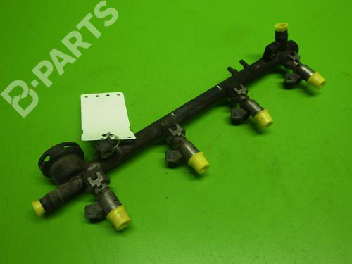 Used Injection rail RENAULT LAGUNA I (B56_, 556_) 1.8 16V (B563, B564) (120 hp) 6398595